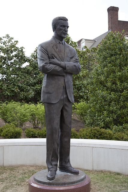 Statues outside of the Bryant-Denny Stadium to join the...