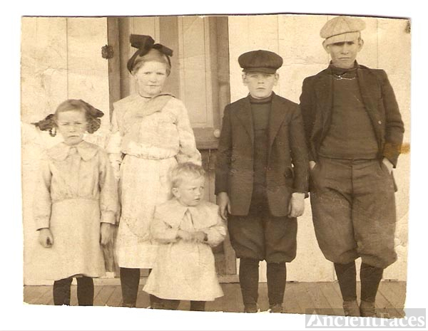 John & Ada Simmons' children