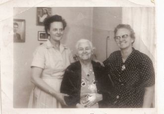 Etta and two daughters 