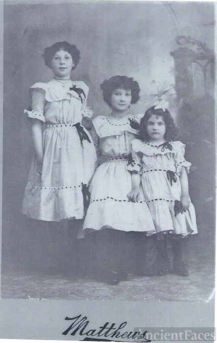 Annie (Jacobs) Doss
