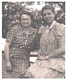 Shirley & Alice Wolf, Michigan 1940
