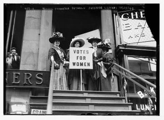 Trixie Friganza between other suffragettes