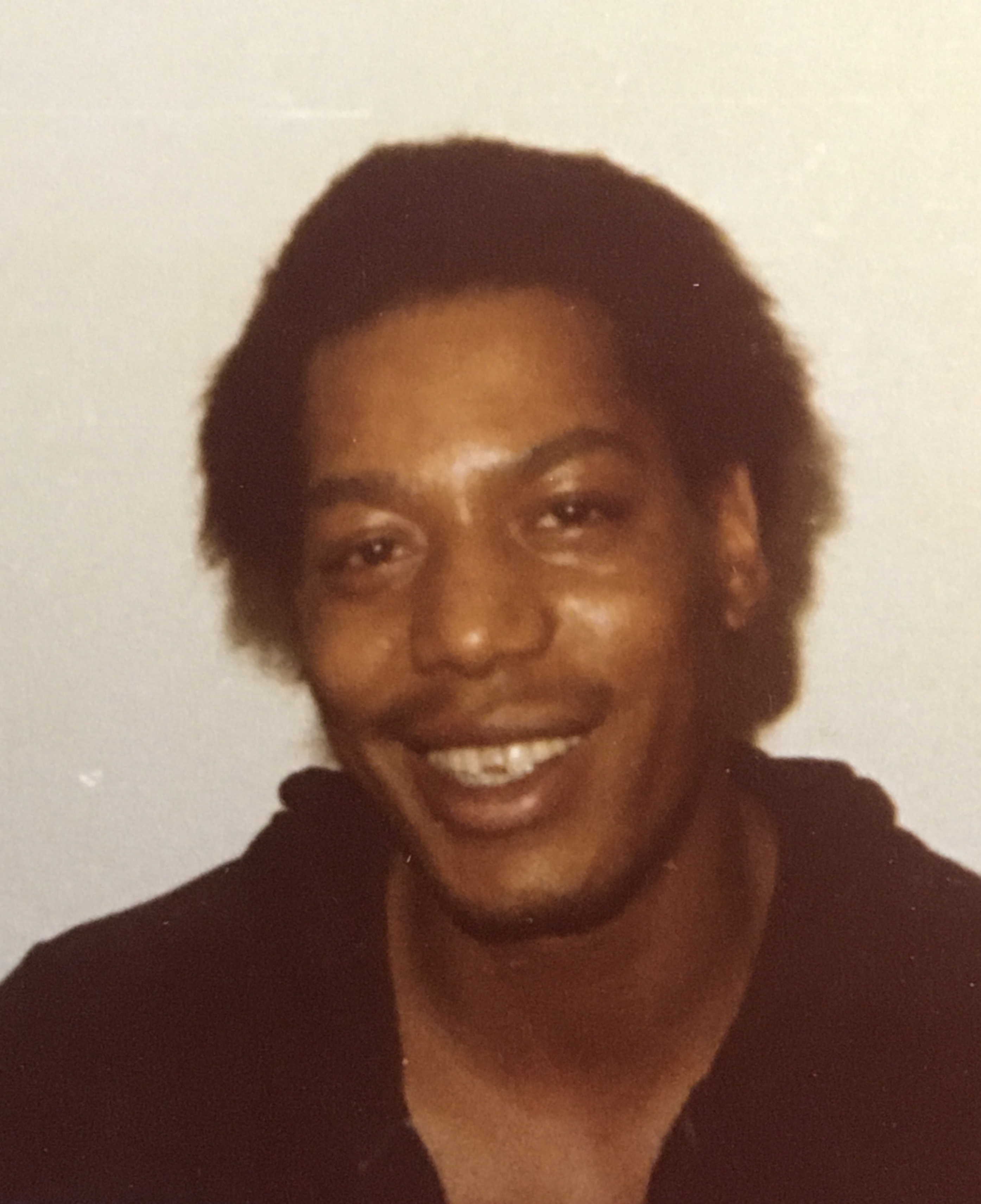 Louis R Dabbs