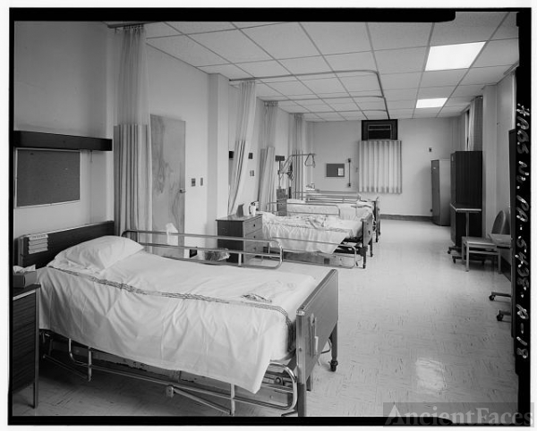 18. DETAIL VIEW OF INFIRMARY BUILDING. INTERIOR VIEW...