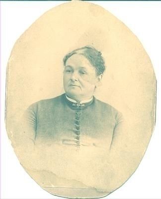 A photo of Sarah (Boone) Bloom