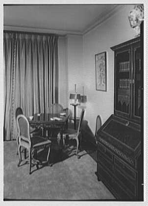 Mrs. Paul Renshaw, residence at 620 Park Ave., New York...
