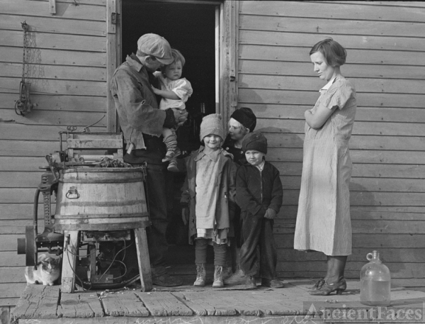 Glen Cook Family 1936