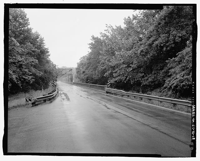OBLIQUE VIEW OF EAST APPROACH, FACING WEST - Broad River...