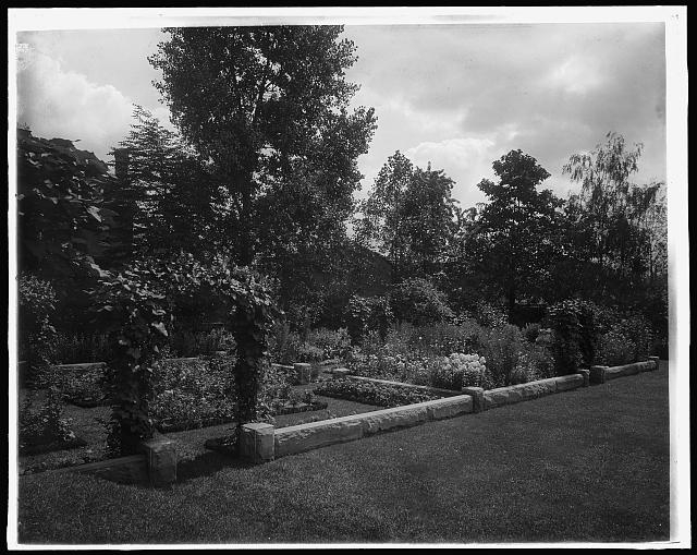 [Garden and arbor, residence of Mrs. Franklin H. Walker,...