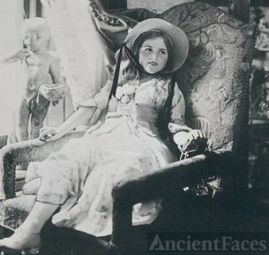 Ailsa Georgina Booth-Jones, 1915