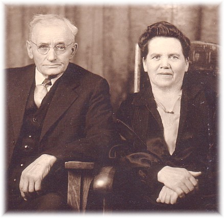 FARNER: Sophet and Louisa NEITER Farner, NE, 1937, 4OTH