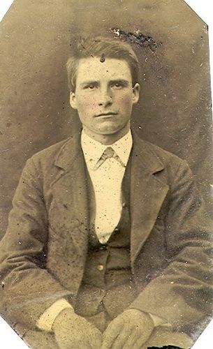 Young boy - Tintype Vintage Photo
