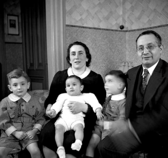 Pakter family, February 1941