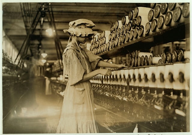 Young women (spooler) Kelser Mfg. Co., Salisbury, N.C....