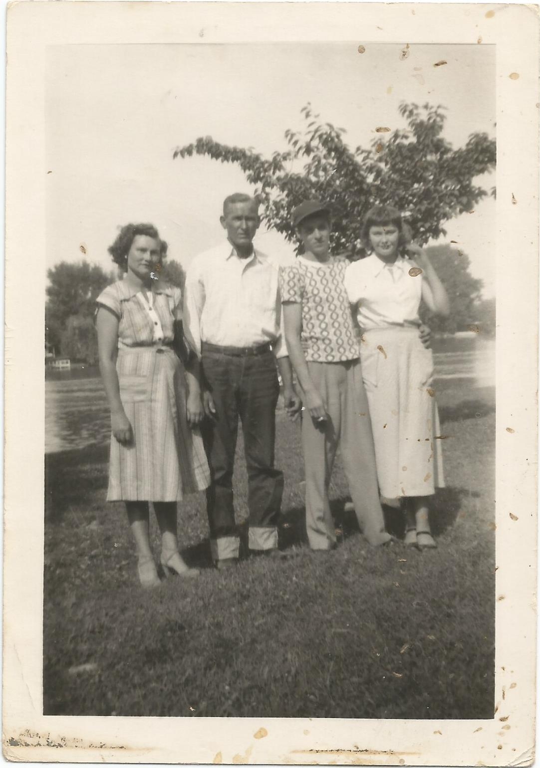 Ross and Chambers families Ross and Chambers families