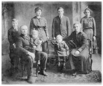 John and Mary Appler Family, Iowa 1914