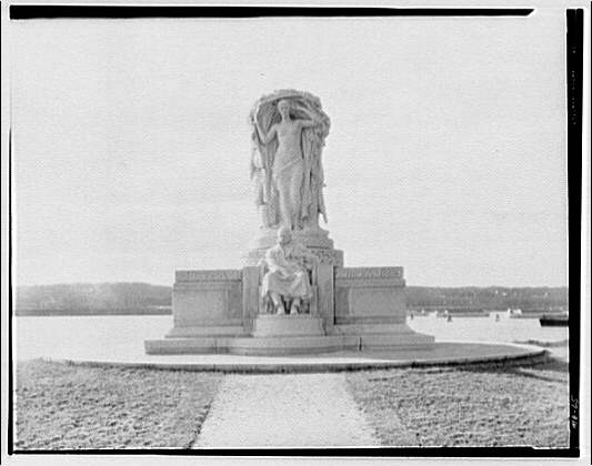 Monuments & memorials. John Ericsson statue I