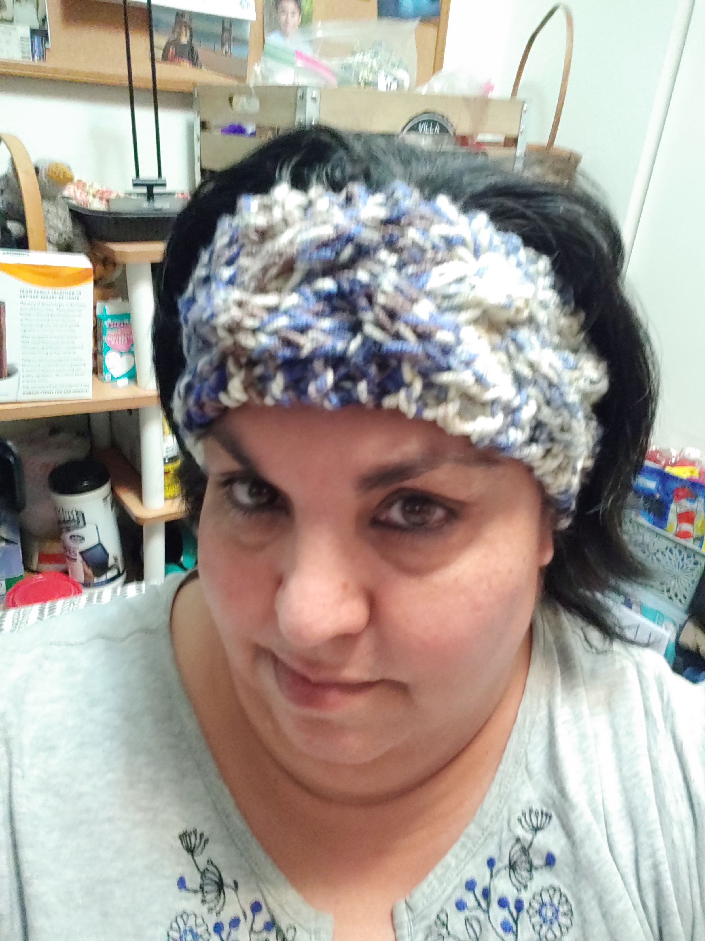 Ear warmer 

