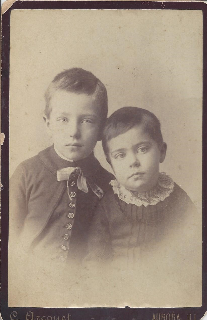 Frank and Ruth Andrew/Andrews