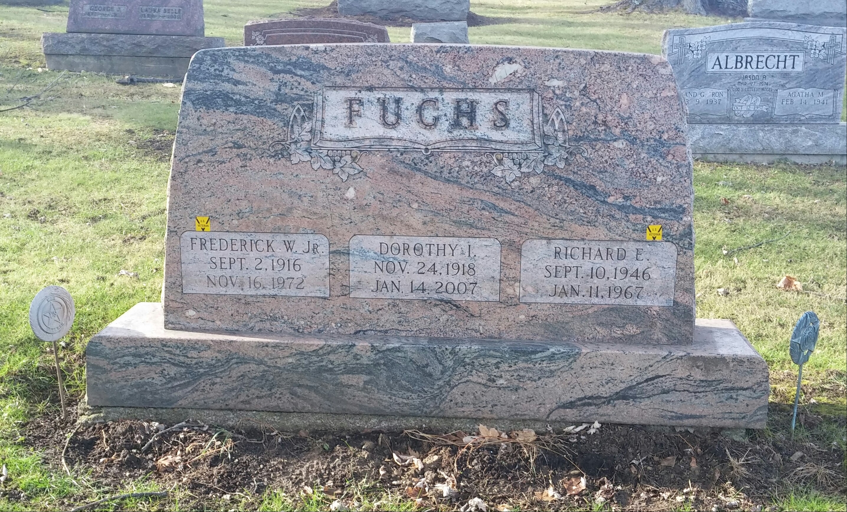 Fredrick, Dorothy, & Richard Fuchs Gravesite
