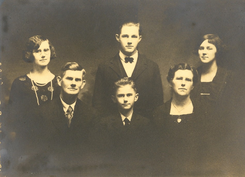 Clark Eucurtis Wolfcale family 1925