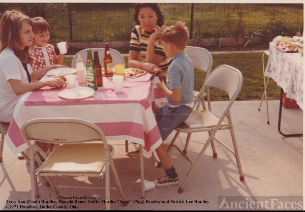 Terry, Pam, Jean and Pat Bradley