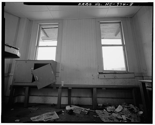 8. TICKET ROOM, WEST VIEW - Raritan Railroad Station,...