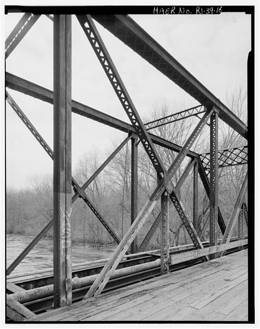 16. DETAIL OF NORTH ELEVATION OF CENTER RIVER TRUSS,...
