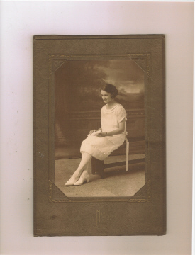 Annette Coon, Daughter of Arlie C. and Lelia (Murray) Coon 