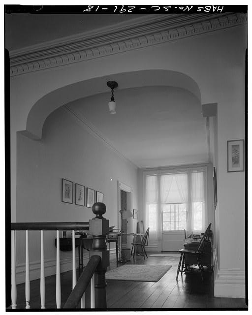 18. SECOND FLOOR, HALL, LOOKING SOUTH - John Joyner Smith...