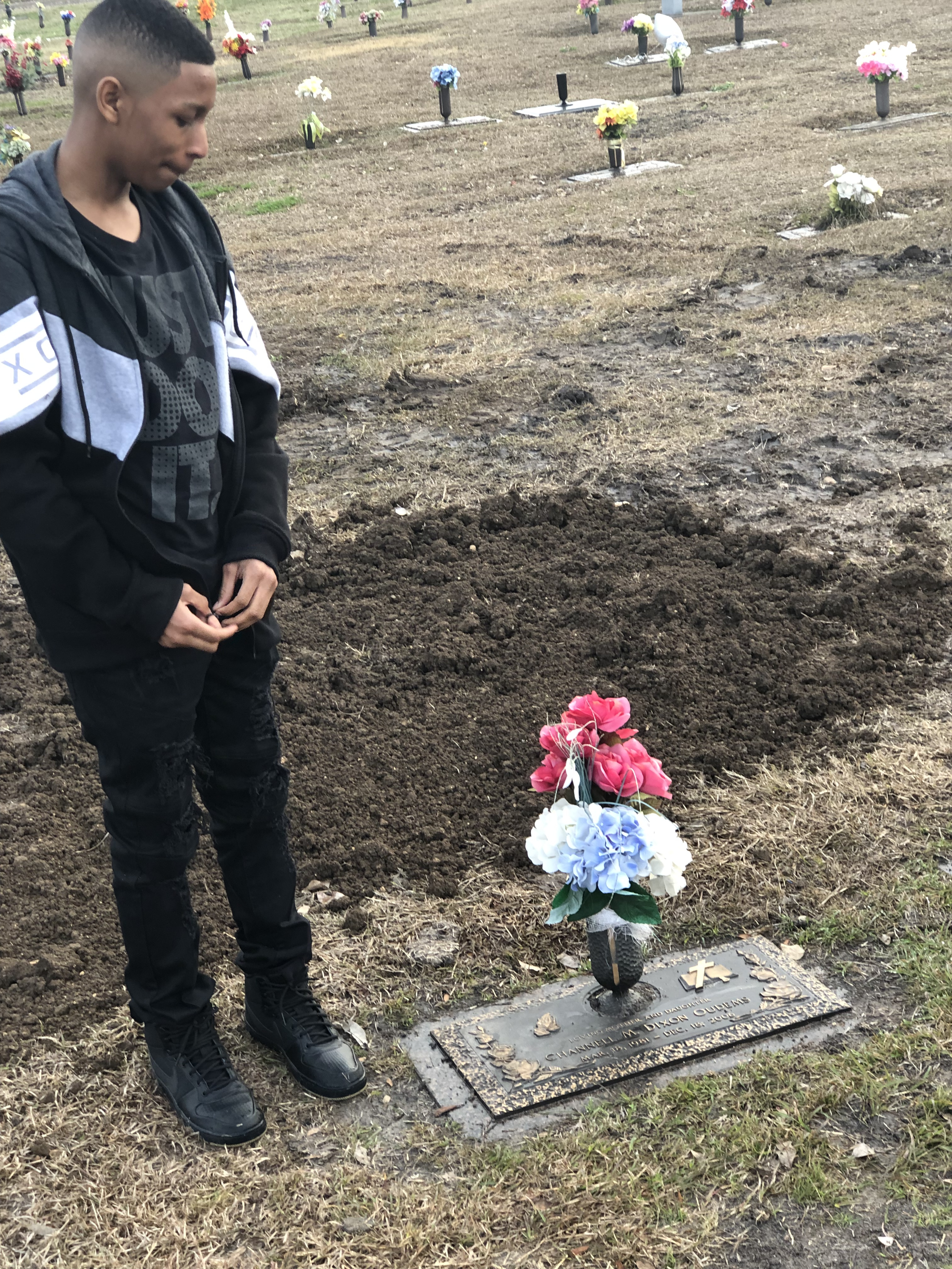 Channell Dixon Oudems Gravesite