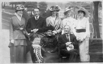 Wells Family, 1915 NY